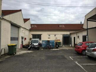 Plus de détails pour Bureau, Local d'activités à louer