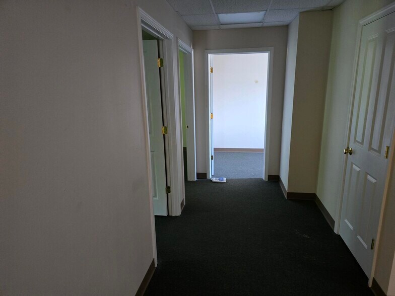 2301 Bloomfield Rd, Cape Girardeau, MO à louer - Photo intérieure – Image 3 sur 10