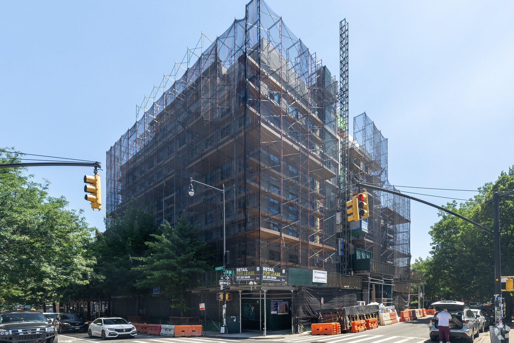 705 Franklin Ave, Brooklyn, NY à louer Photo principale– Image 1 sur 3