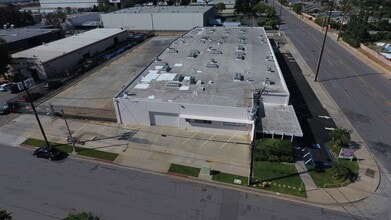 13821 Marquardt Ave, Santa Fe Springs, CA à louer Photo intérieure– Image 1 sur 14