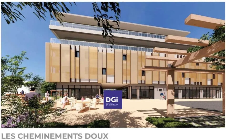 Local commercial dans Nîmes à louer - Photo de l’immeuble – Image 3 sur 5