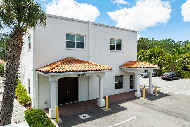 Plus de détails pour 5116 N Armenia Ave, Tampa, FL - Bureau à louer