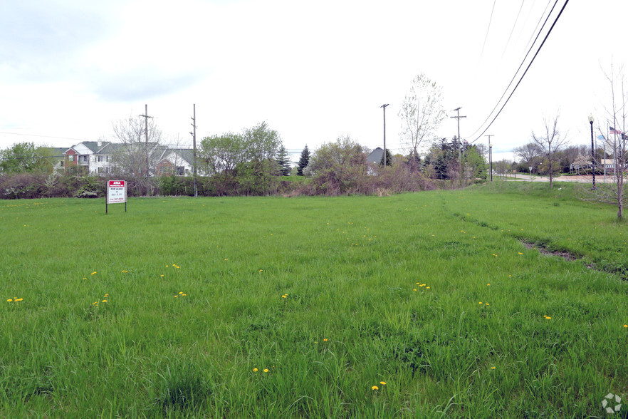 57445 Grand River Ave, New Hudson, MI à louer - Photo principale – Image 2 sur 3