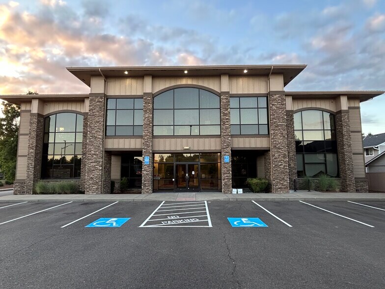 1174 NW Cornucopia St, Salem, OR à louer - Photo de l’immeuble – Image 1 sur 8