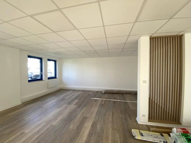 Bureau dans Pacé à louer - Photo de l’immeuble – Image 2 sur 8