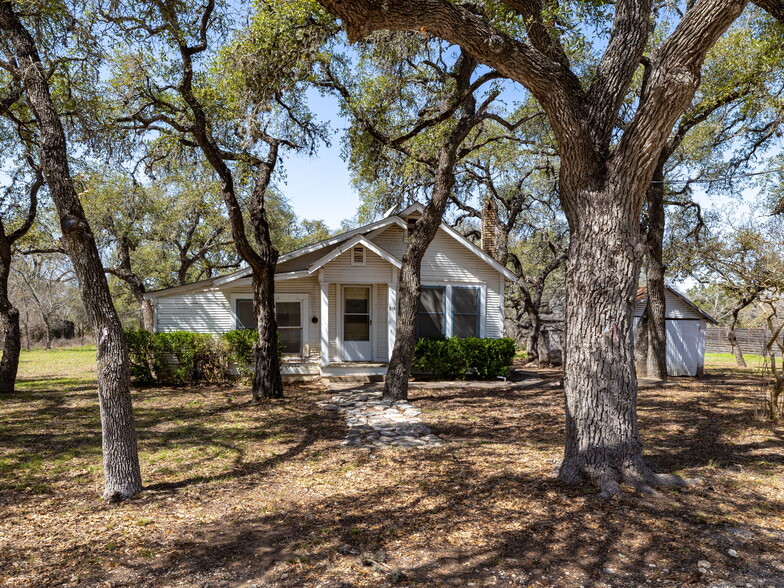 519 Old Fitzhugh Rd, Dripping Springs, TX à vendre - Photo de l’immeuble – Image 2 sur 7