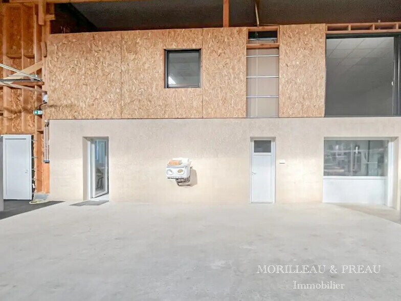Local d'activités dans Nantes à vendre - Photo de l’immeuble – Image 2 sur 13