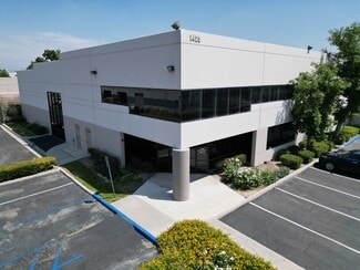 Plus de détails pour 1425 S Victoria Ct, San Bernardino, CA - Industriel/Logistique à louer