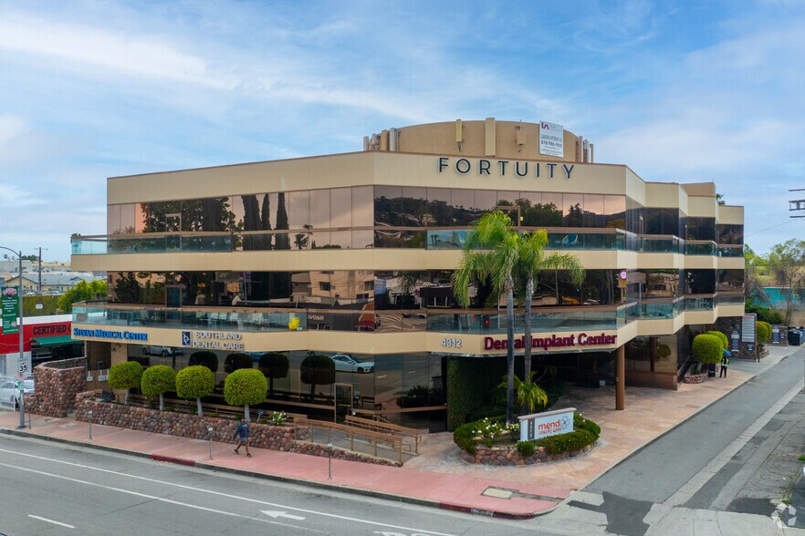 4312 Woodman Ave, Sherman Oaks, CA à louer - Photo principale – Image 1 sur 8