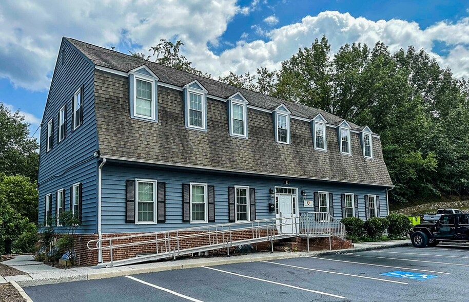 3243 Electric Rd, Roanoke, VA à louer - Photo de l’immeuble – Image 2 sur 7