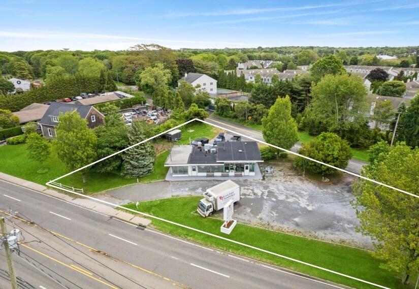 590 County Road 39, Southampton, NY à vendre - Aérien – Image 3 sur 19