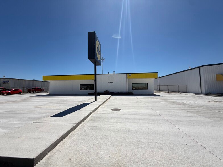 11244 E 55th Pl, Tulsa, OK à louer - Photo de l’immeuble – Image 3 sur 25