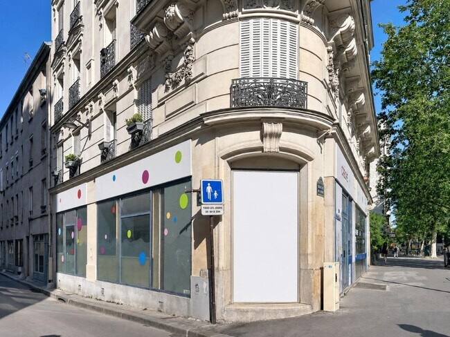 Plus de détails pour Local commercial à vendre
