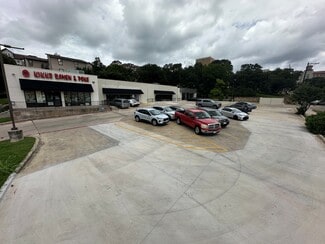 Plus de détails pour 403 N Guadalupe St, San Marcos, TX - Local commercial à louer