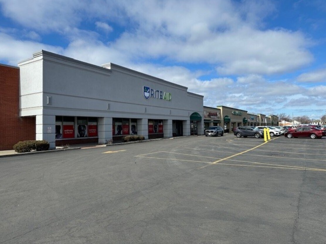 4216-4220 Delaware Ave, Tonawanda, NY à louer Photo de l’immeuble– Image 1 sur 8