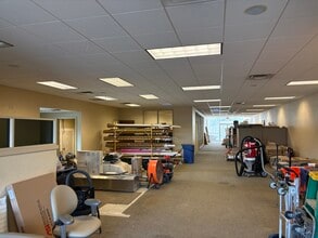 28080 Chardon Rd, Wickliffe, OH à louer Photo intérieure– Image 1 sur 5