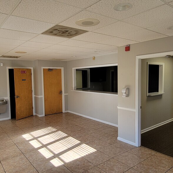 2907 Kerry Forest Pky, Tallahassee, FL à louer - Photo de l’immeuble – Image 2 sur 10