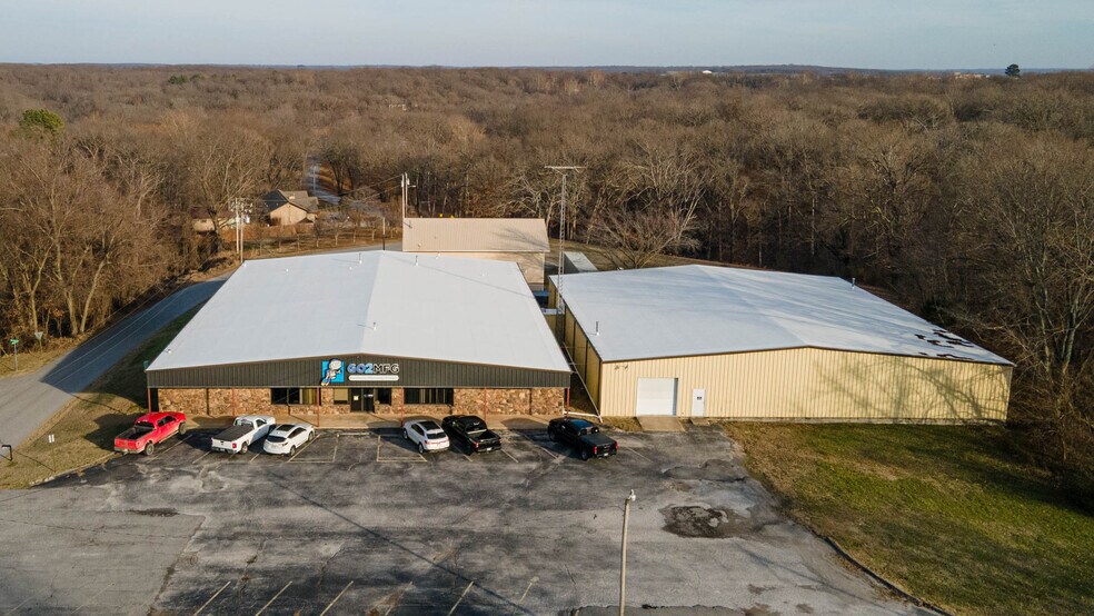 1060 1st Ave NE, Gravette, AR à louer - Photo de l’immeuble – Image 2 sur 30