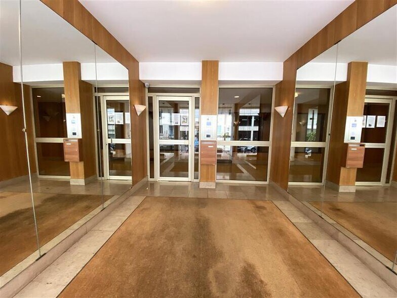 Bureau dans Paris à louer - Photo de l’immeuble – Image 3 sur 6