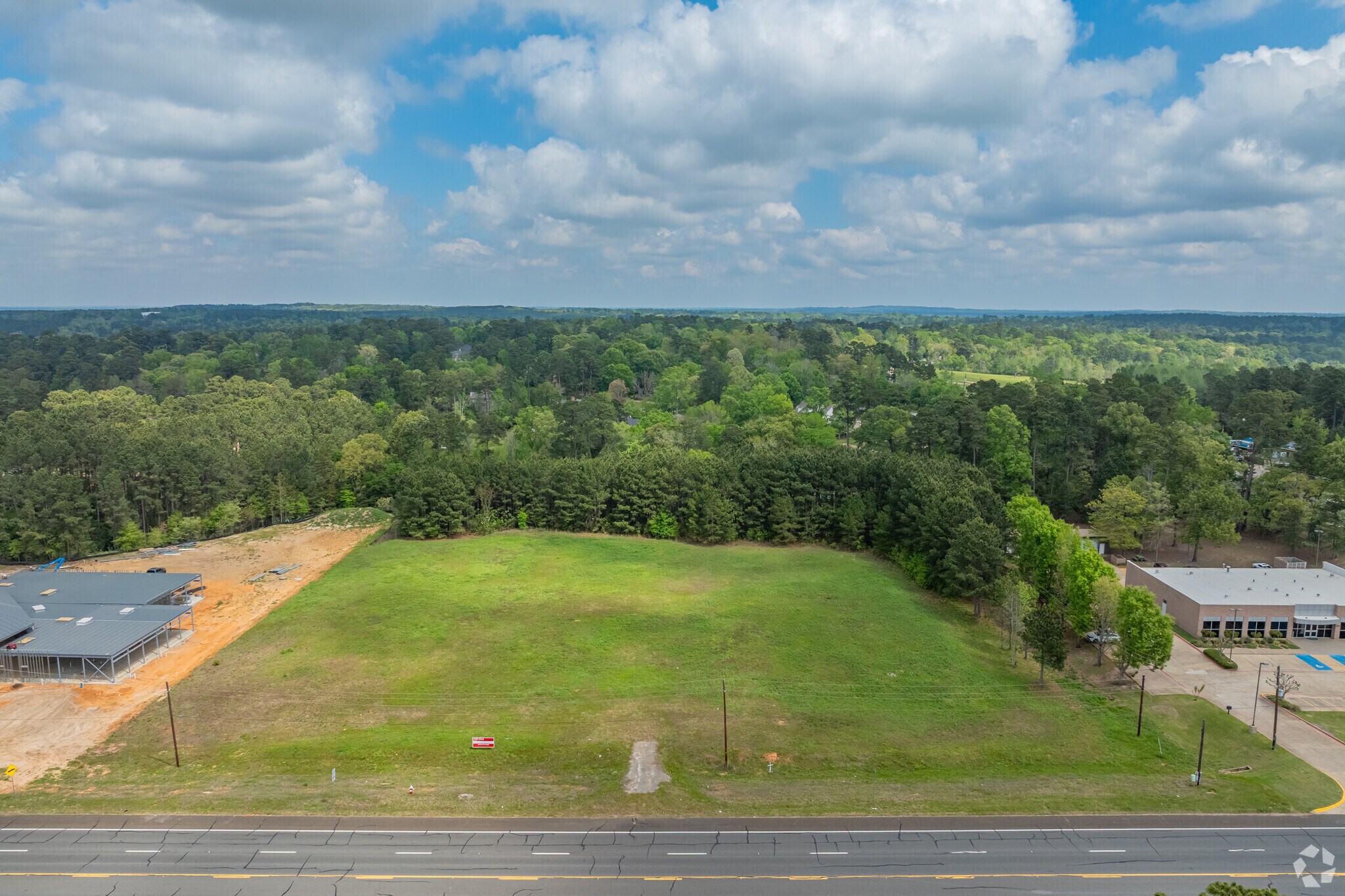 3330 NE Stallings Dr, Nacogdoches, TX à vendre Photo principale– Image 1 sur 5