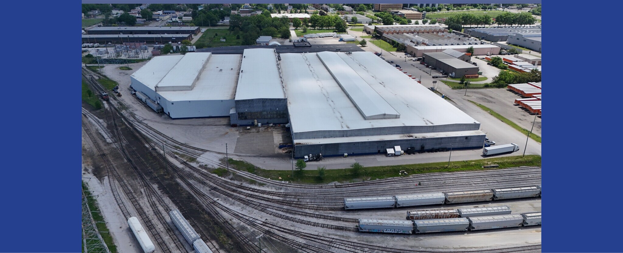 1564 Firestone Pky, Akron, OH à louer Photo de l’immeuble– Image 1 sur 17