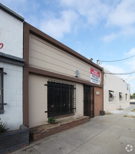 14758 Keswick St, Van Nuys, CA à louer - Photo de l’immeuble – Image 2 sur 14
