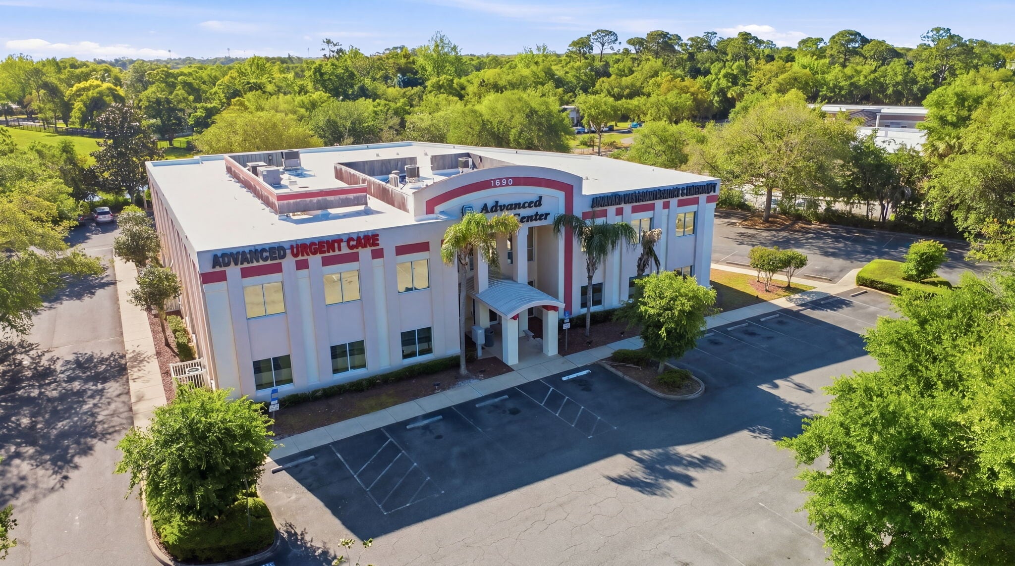 1690 Dunlawton Ave, Port Orange, FL à louer Photo de l’immeuble– Image 1 sur 43