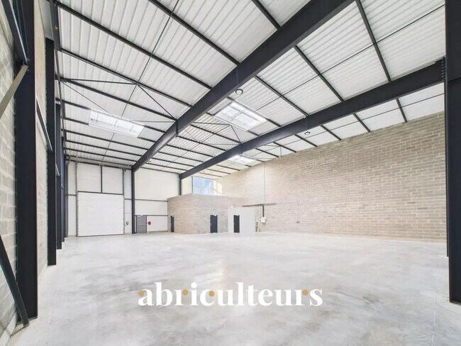 Plus de détails pour Bureau à vendre