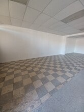 570-572 W Holt Ave, Pomona, CA à louer Photo intérieure– Image 1 sur 4