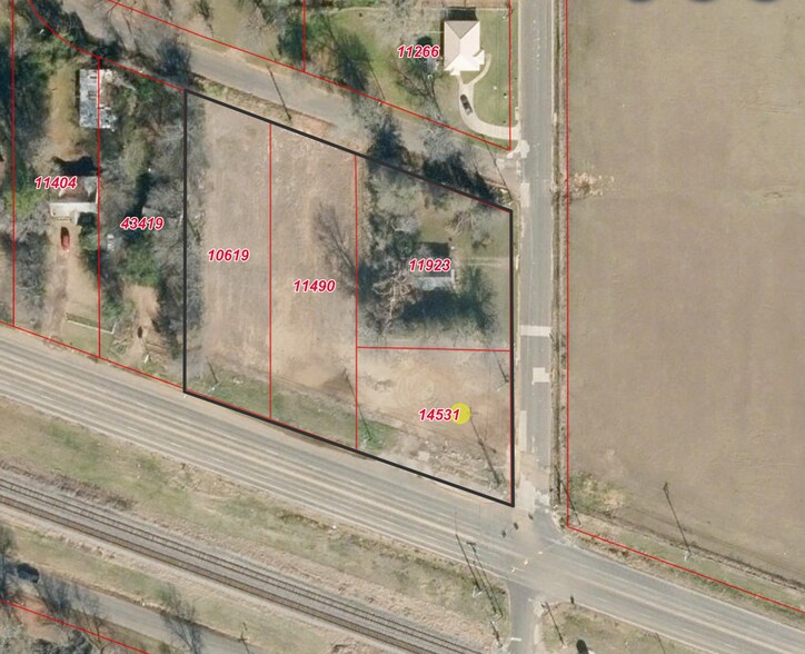 2700 W Upshur Ave, Gladewater, TX à vendre - Photo de l’immeuble – Image 2 sur 10