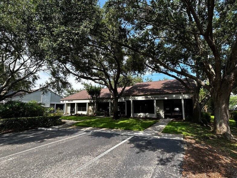 1811 N Belcher Rd, Clearwater, FL à vendre - Photo de l’immeuble – Image 3 sur 14