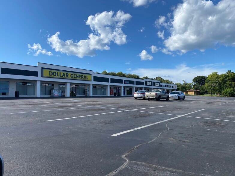 200-240 Grove Ave SW, Cleveland, TN à louer - Photo de l’immeuble – Image 1 sur 7