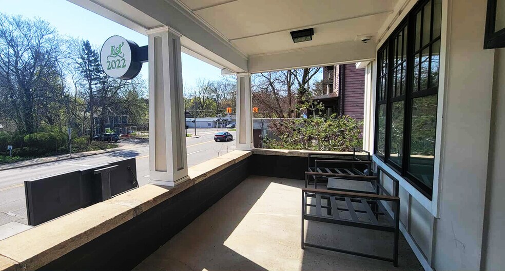 811 N Main St, Ann Arbor, MI à vendre - Photo de l’immeuble – Image 2 sur 19