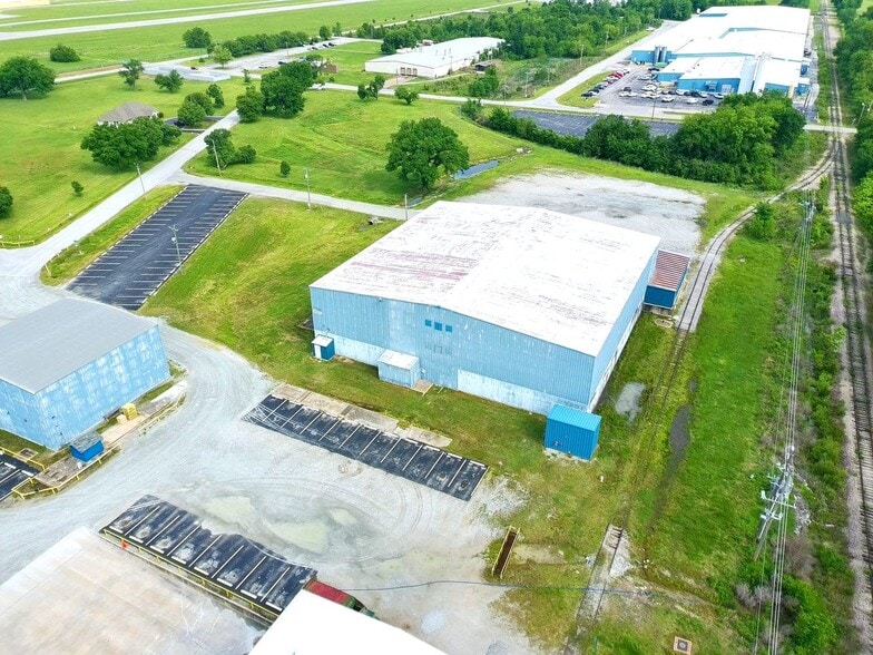2402 Industrial Pky, Miami, OK à vendre - Photo principale – Image 1 sur 1