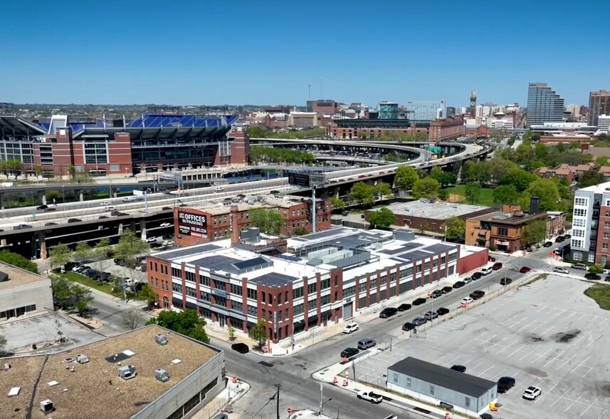 180 W Ostend St, Baltimore, MD à louer - Photo de l’immeuble – Image 2 sur 34