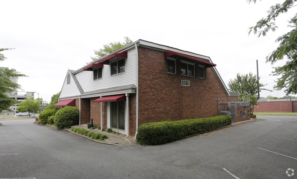 621 E Capitol Ave, Little Rock, AR à louer - Photo de l’immeuble – Image 3 sur 3