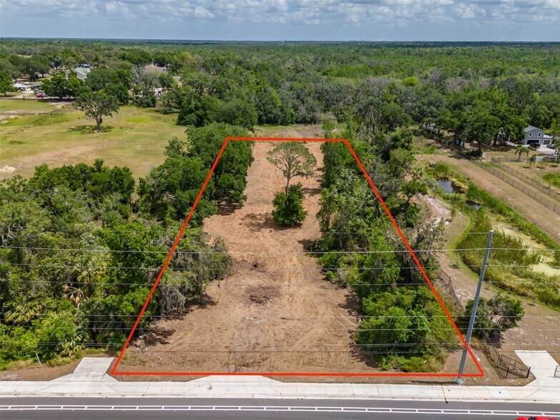 5106 Bell Shoals Rd, Valrico, FL à vendre - Photo principale – Image 1 sur 18