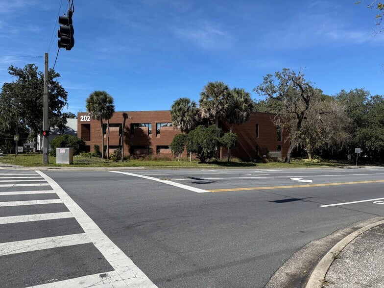 202 NE 8th Ave, Ocala, FL à vendre - Photo de l’immeuble – Image 1 sur 30