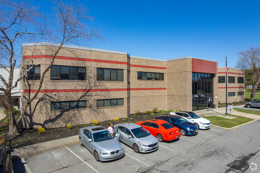 55 Lukens Dr, New Castle, DE à louer - Photo de l’immeuble – Image 3 sur 5
