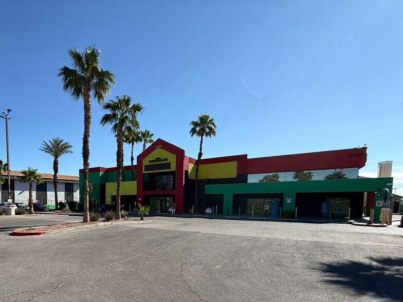 3200 S Valley View Blvd, Las Vegas, NV à louer - Photo de l’immeuble – Image 2 sur 7