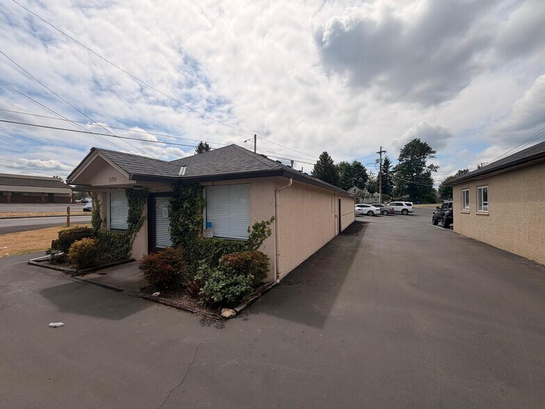 3180-3190 NE 3rd Ave, Camas, WA à louer - Photo de l’immeuble – Image 3 sur 15