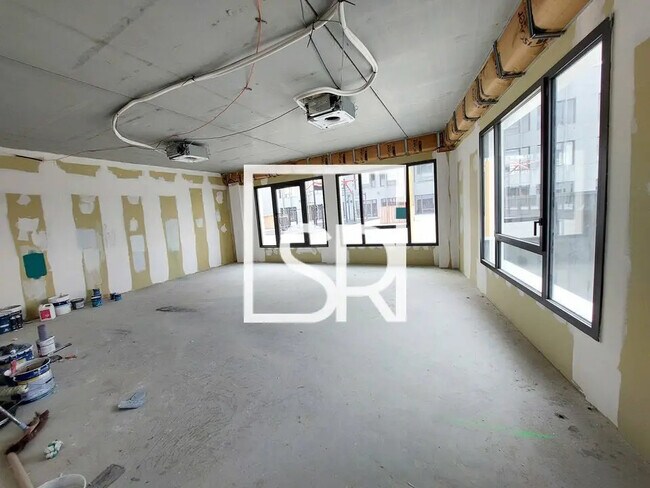 Plus de détails pour Local commercial à vendre