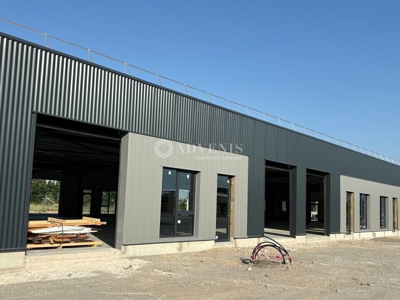 Local d’activités dans Geispolsheim à louer - Photo de l’immeuble – Image 1 sur 10