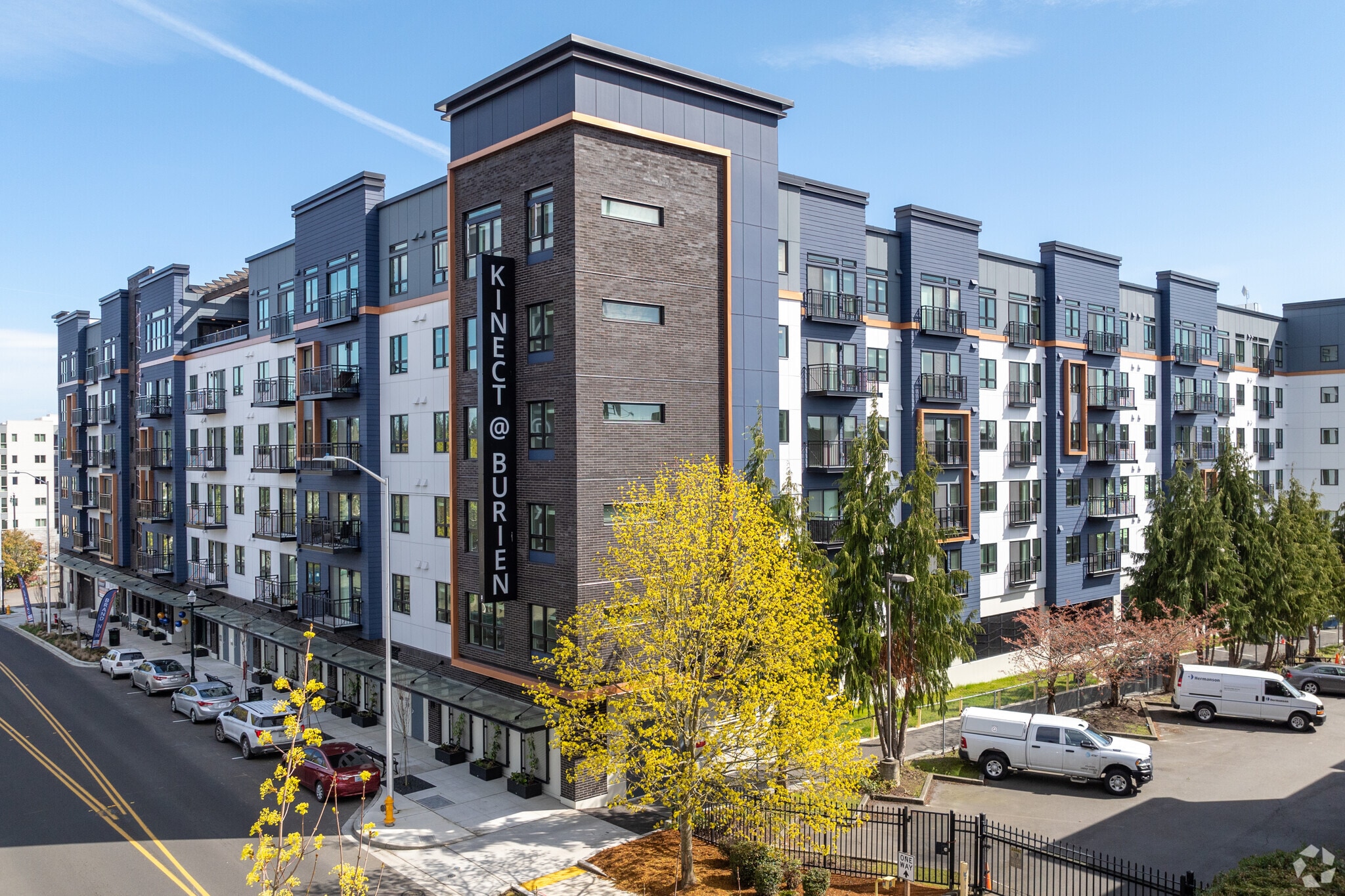 631 SW 150th St, Burien, WA à louer Photo principale– Image 1 sur 32