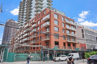 395 Carroll Street, Brooklyn, NY à louer Photo de l’immeuble– Image 1 sur 5