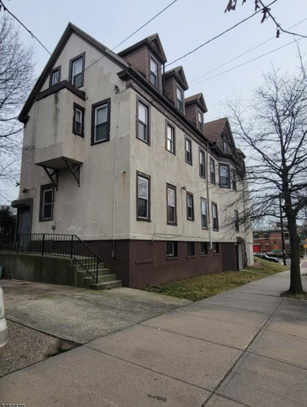 9 Madison Ave, Newark, NJ à vendre - Photo de l’immeuble – Image 2 sur 4