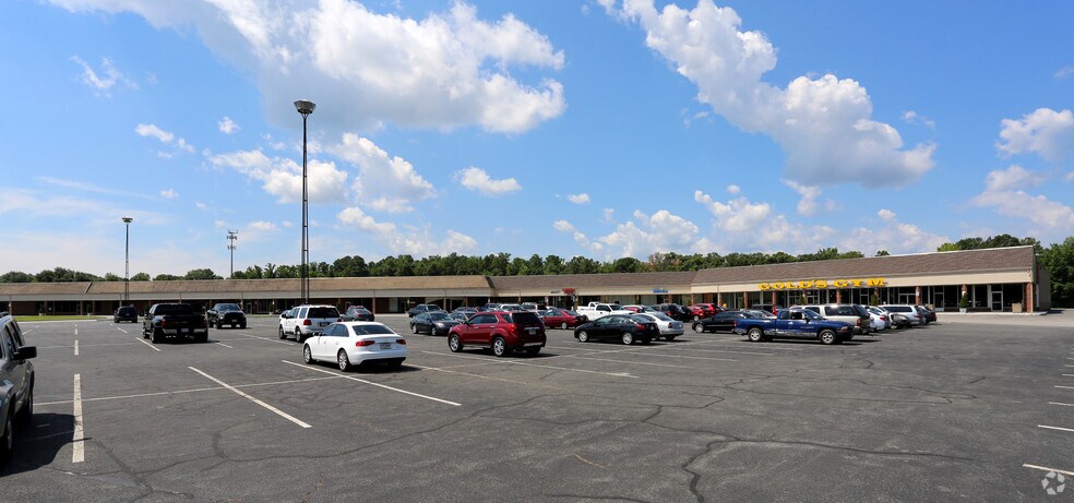 5700-5760 Hopkins Rd, Richmond, VA à louer - Photo de l’immeuble – Image 2 sur 27