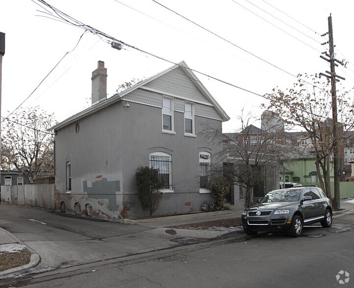 818 E 20th Ave, Denver, CO à vendre - Photo principale – Image 1 sur 3