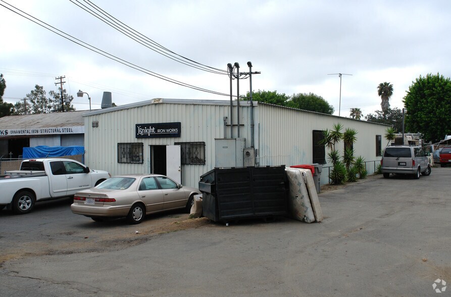 724 Rincon St, Vista, CA à vendre - Photo de l’immeuble – Image 2 sur 3