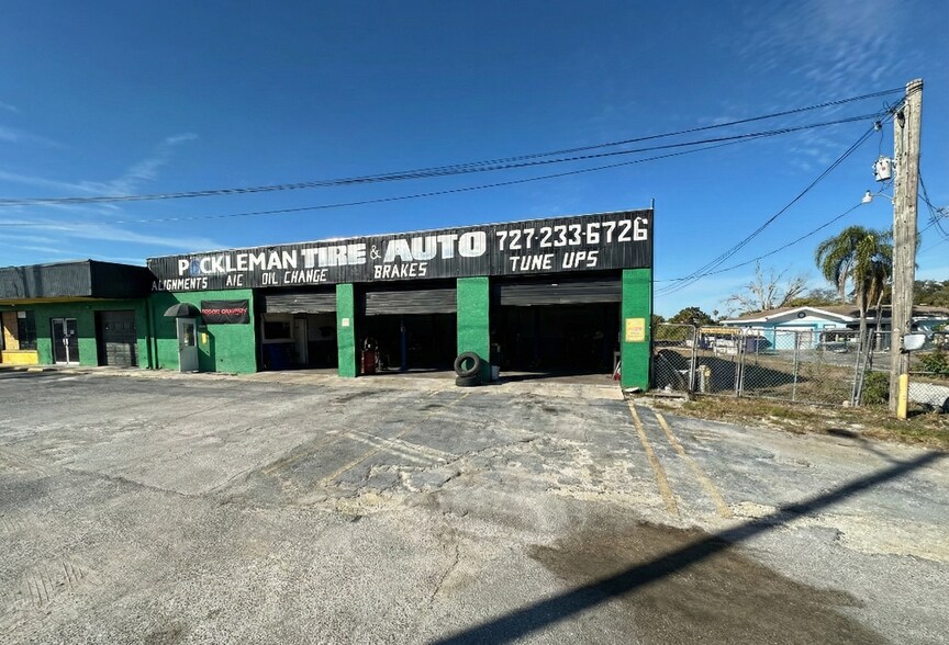 13243 US Hwy 19, Hudson, FL à vendre - Photo principale – Image 1 sur 44